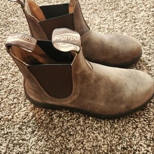 Womens Blundstones
